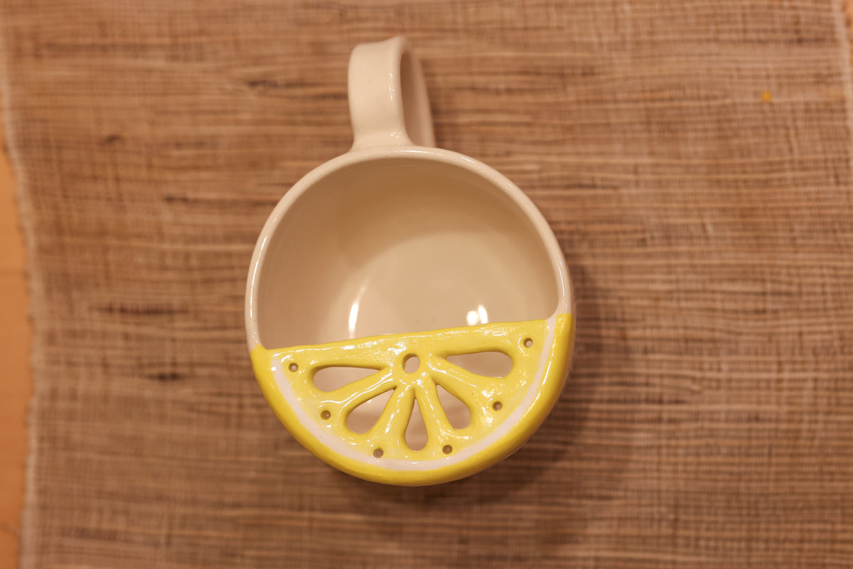 Lemon Berry Strainer 🍋